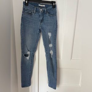 LEVI light wash distressed skinny jeans-27